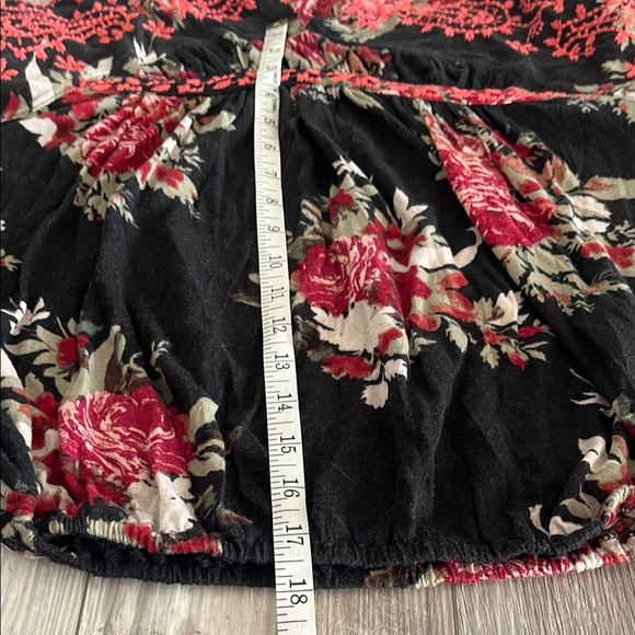 Free People Black and Red Crop Blouse with Bell Sleeves - Picture 8 of 11